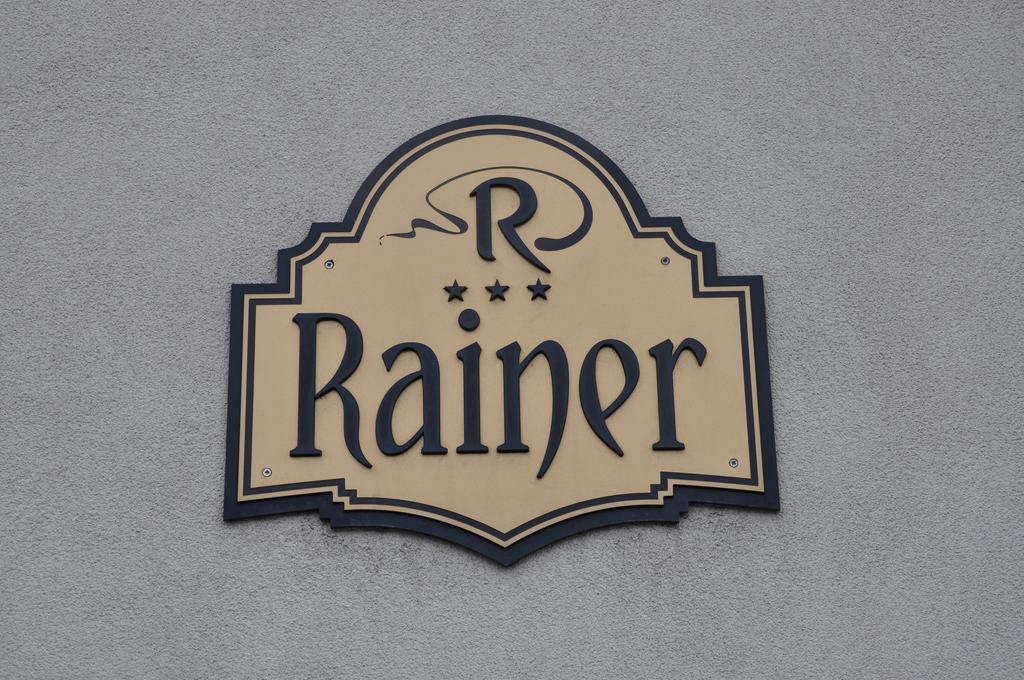 Hotel Rainer Braşov Exteriör bild